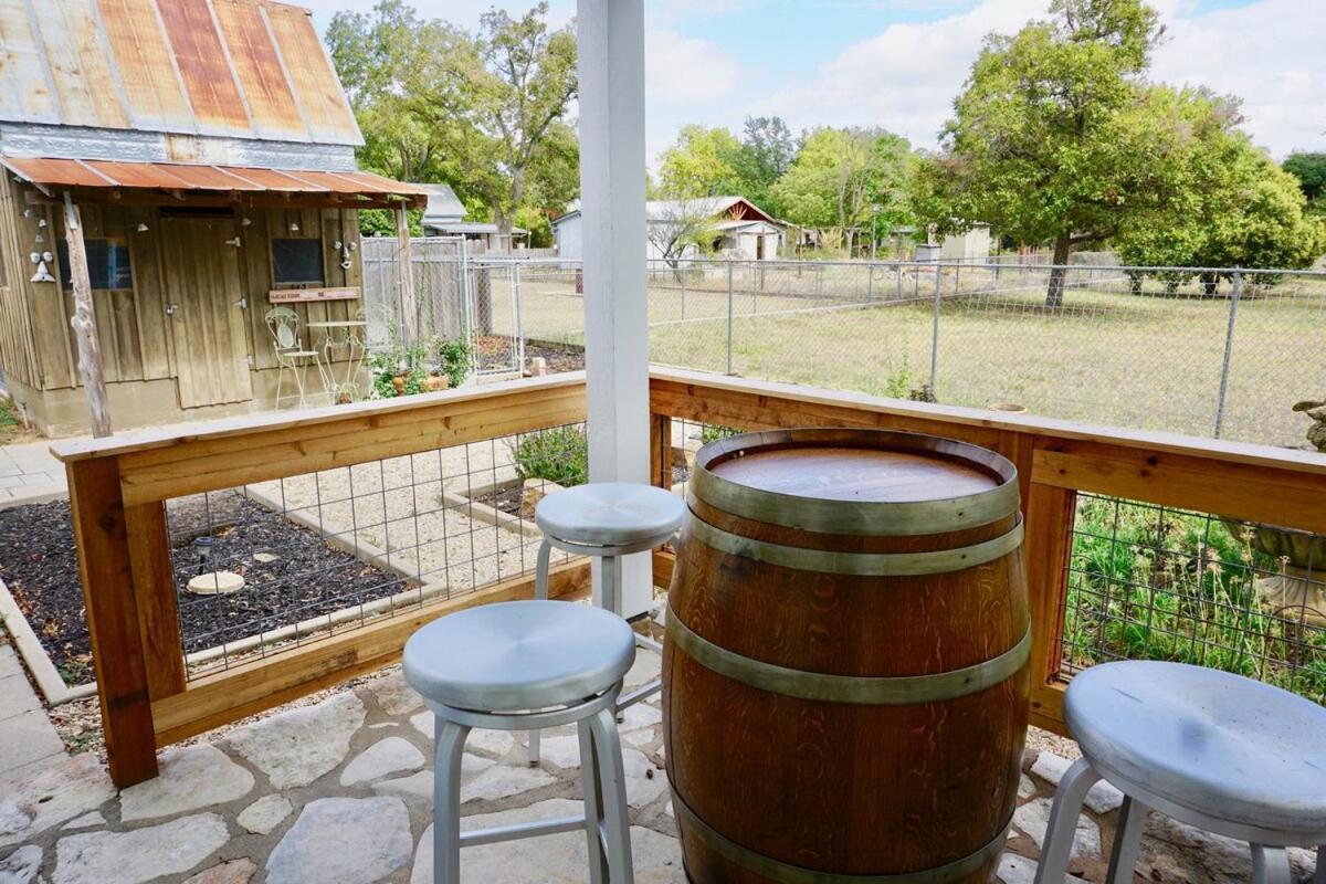 Sunny Charming Retreat: Wine Greenhouse Villa Fredericksburg Buitenkant foto